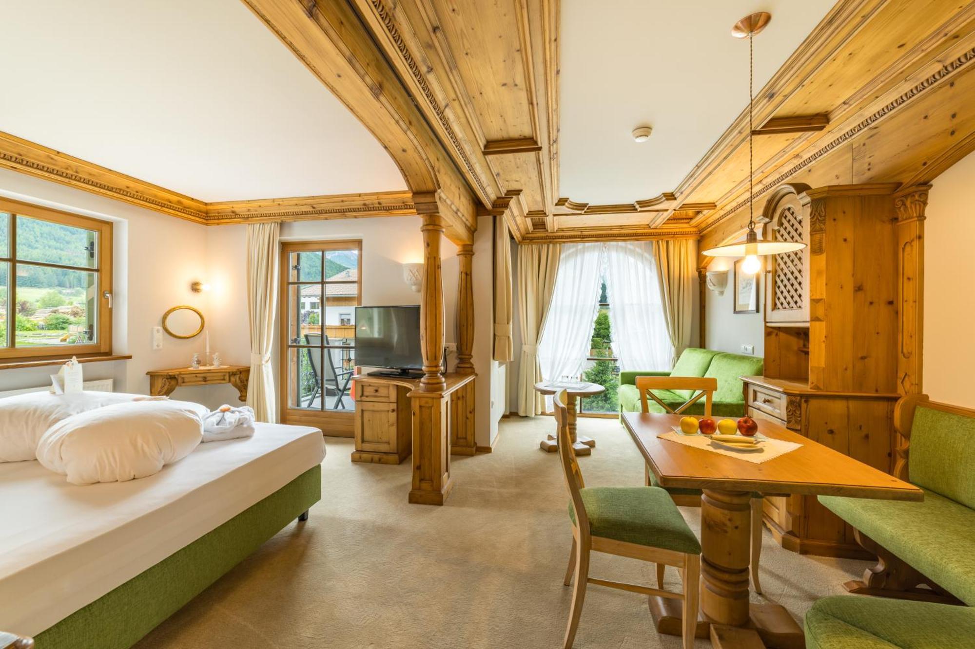 Mirabell Dolomites Hotel - Luxury Ayurveda & Spa Olang Exterior photo